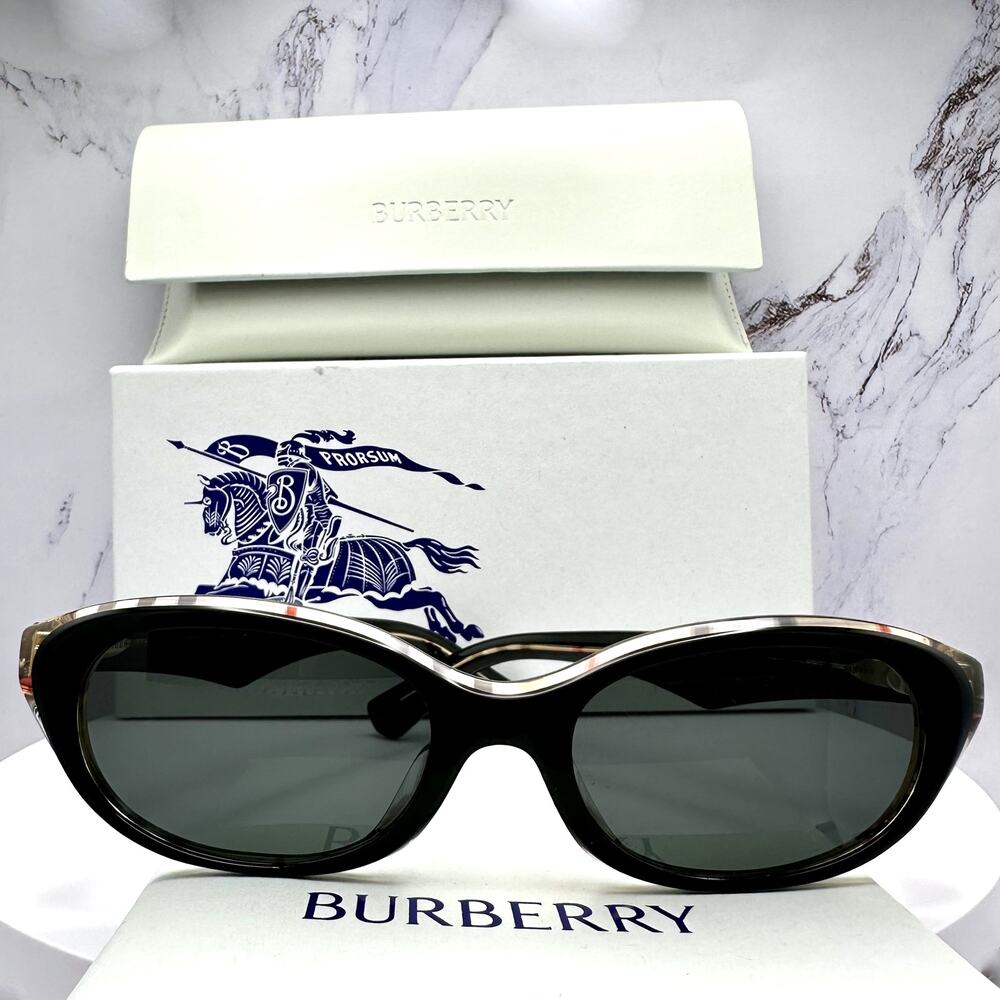 New Burberry Sunglasses Black Vintage Check Oval Gold Logo Womens New BURBERRY - Picture 12 of 16